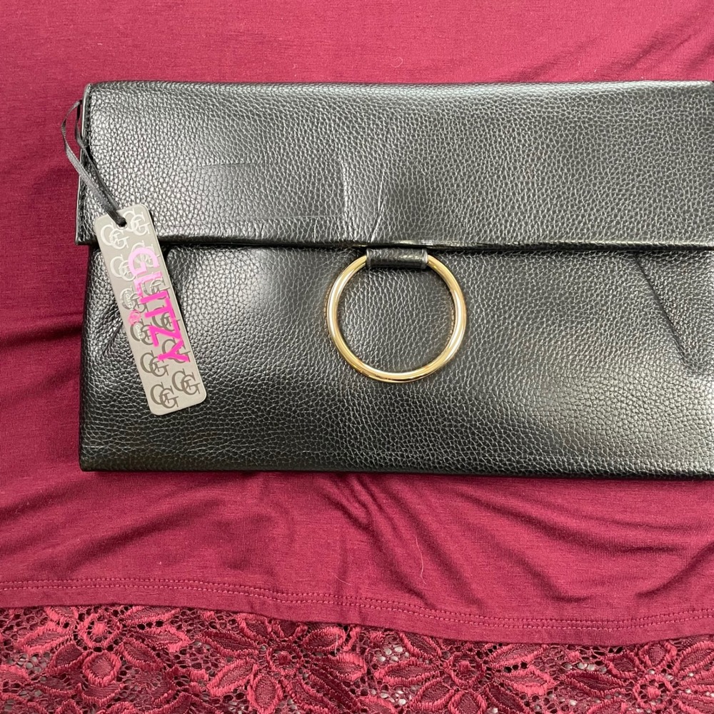 Glitzy Girl Boutique Black Pebbled Faux Leather Ring Clutch Bag BAG009-BLK NWT